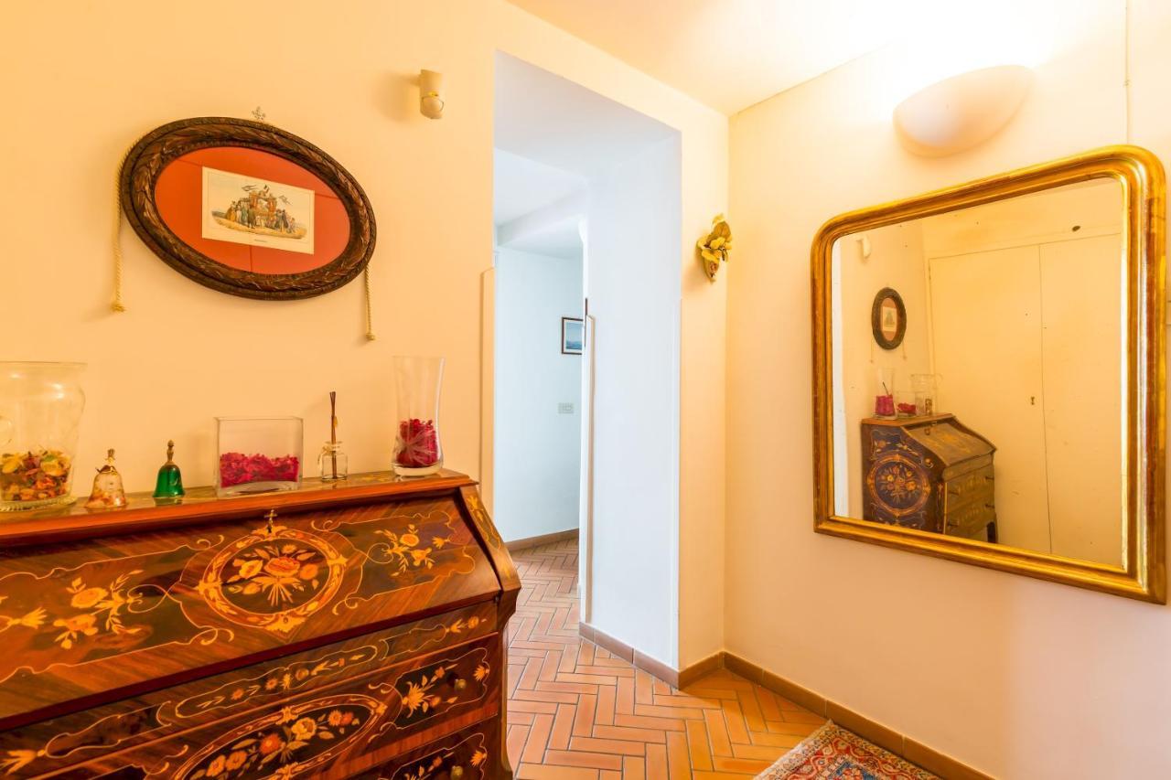 Residenza Capano Charming House By Napoliapartments Экстерьер фото